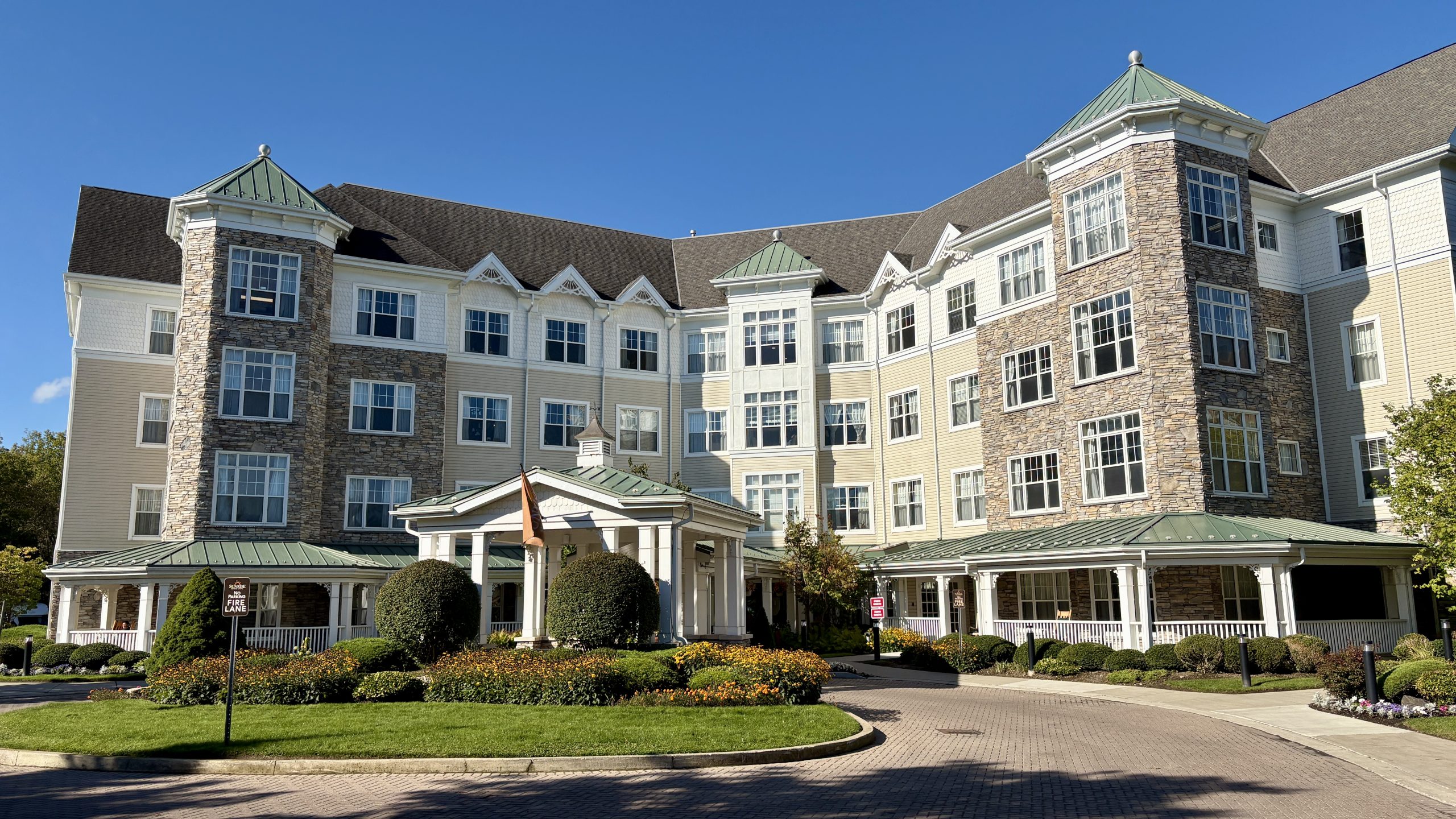 Sunrise of Aurora: A Look Inside an Aurora Retirement Home